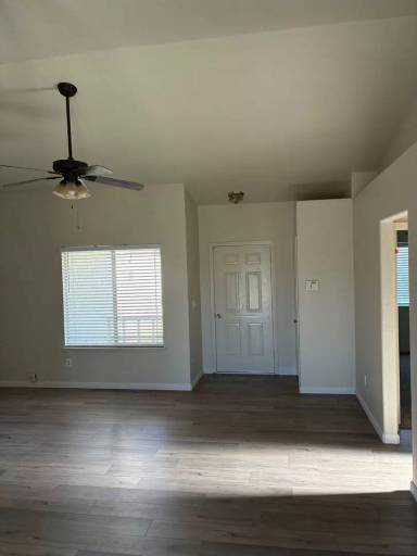 Main picture of 1373 Van Ct
