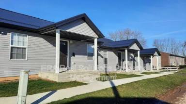 Main picture of 101 N Glenn St