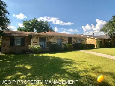 Main picture of 3210 Kenwood Dr