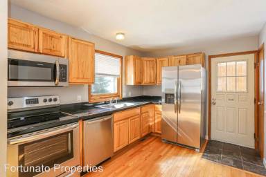 Main picture of 155 Bucyrus Cir