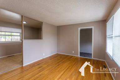 Main picture of 1343 Fetterman Ave