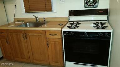 Main picture of 8939 Metropolitan Ave