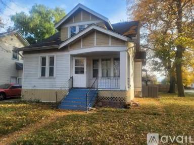 Main picture of 8452 Chalmers Ave