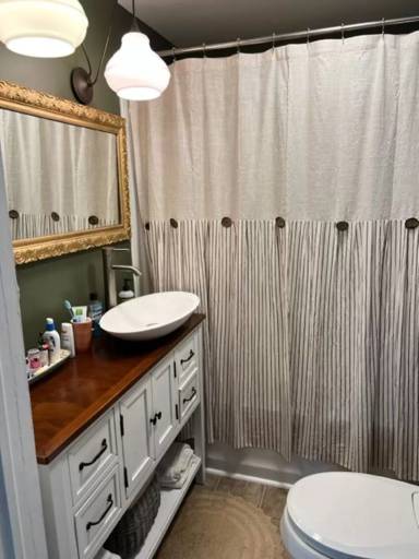 Main picture of 208 N Lewis St