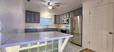 Main picture of 2200 15th St