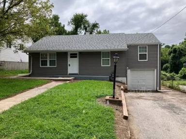 Main picture of 452 Bluff Dr