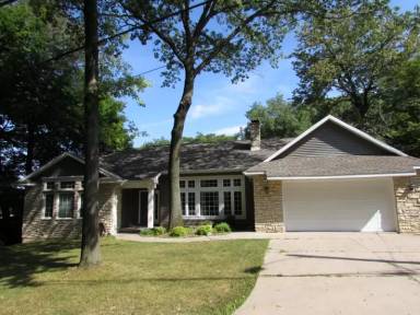 Main picture of 608 Carroll Dr SE
