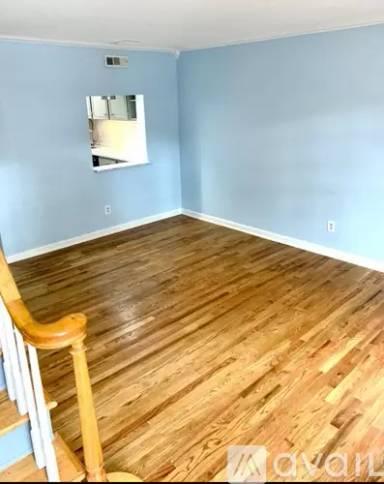 Main picture of 3083 Colonial Way