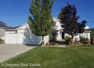 Main picture of 809 E Ballard Rd