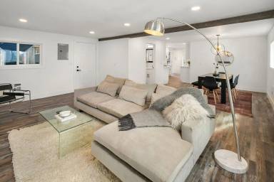 Main picture of 5133 S Frontenac St