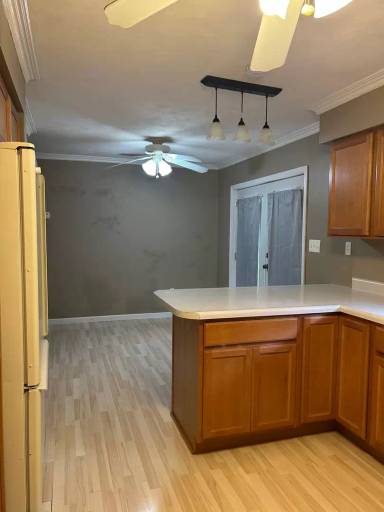 Main picture of 10 Tanbark Dr