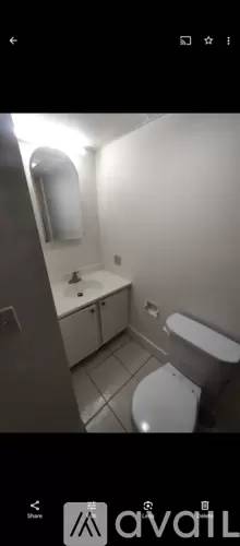 Main picture of 34 Railroad St