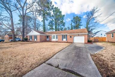 Main picture of 4104 Lindenwood Dr
