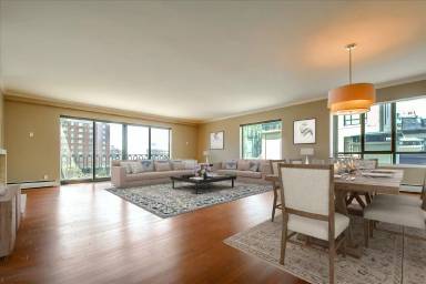 Main picture of Nob Hill Condominiums
