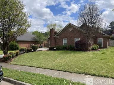 Main picture of 2418 Johnstone Cir SE