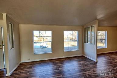 Main picture of 219 Ambee Way