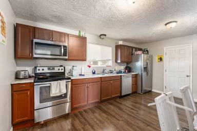 Main picture of 814 W North St