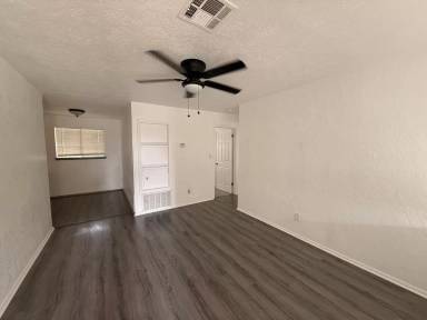 Main picture of 6111 NW Euclid Ave