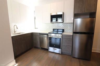 Main picture of 19 Peterborough St