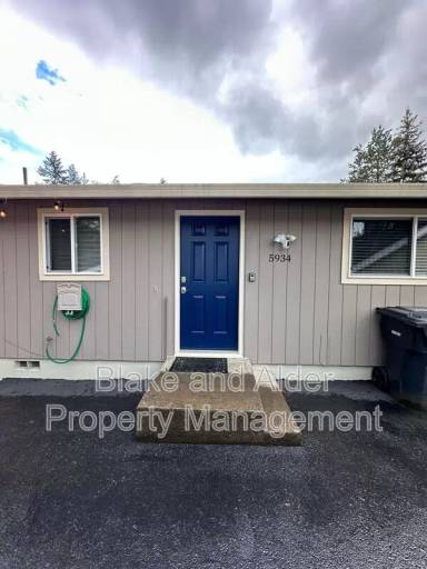 Main picture of 5934 SW 30th Ave