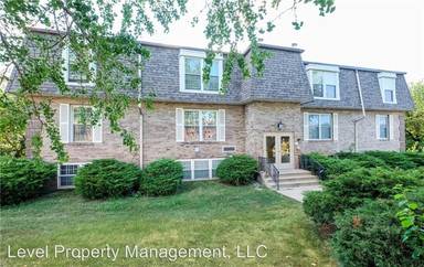 Main picture of 1110 E 6th St