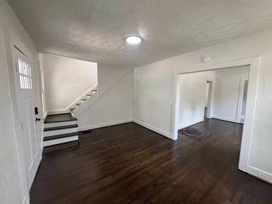 Main picture of 1616 Campbell Ave SE