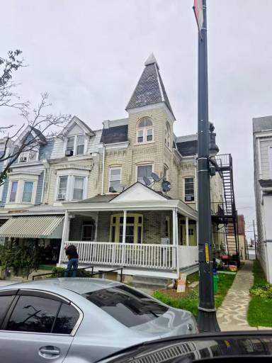 Main picture of 841 N 7th St