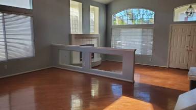 Main picture of 9356 Bondeno St