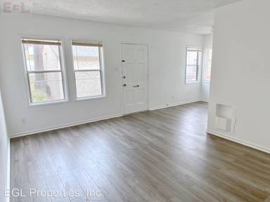 Main picture of 315 W Queen St