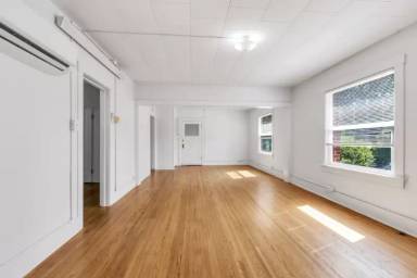 Main picture of 1632 9th Ave