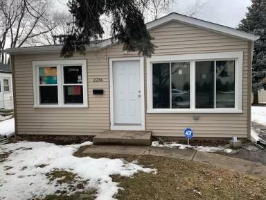 Main picture of 2236 West St