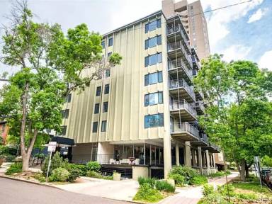 Main picture of 1175 Vine St