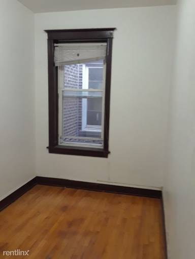 Main picture of 1466 N Ashland Ave