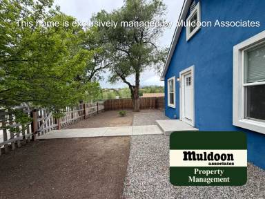 Main picture of 2320 W Monument St