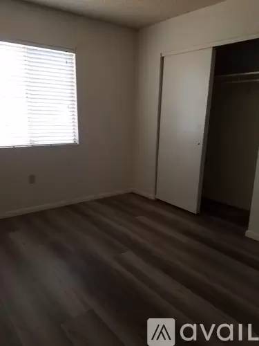 Main picture of 309 W Barioni Blvd