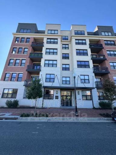 Main picture of 737 Swann Ave