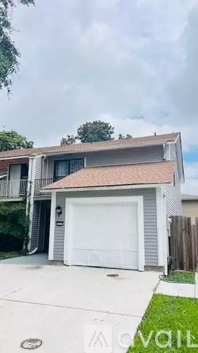 Main picture of 2707 Mount Laurel Dr