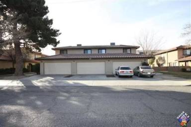 Main picture of 1800 W Avenue J15