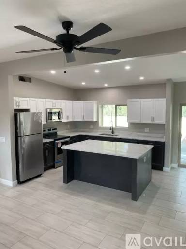 Main picture of 3553 E 4th St