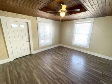 Main picture of 1453 Blaine Ave