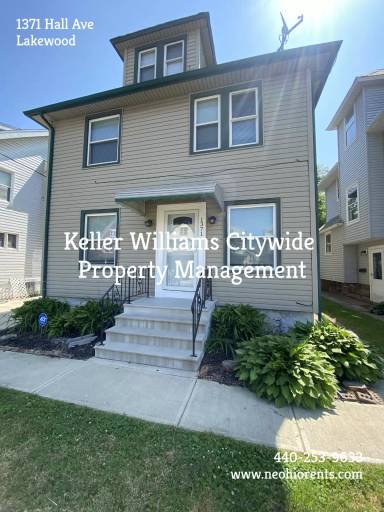 Main picture of 1371 Hall Ave