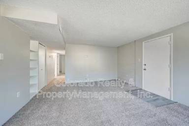 Main picture of 1723 Robb St Apartments
