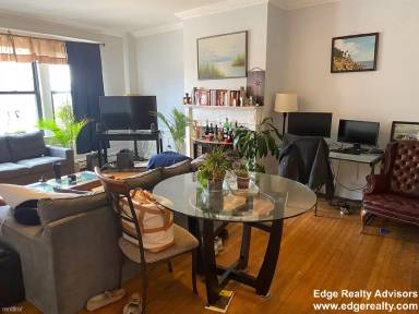 Main picture of 1657 Commonwealth Ave