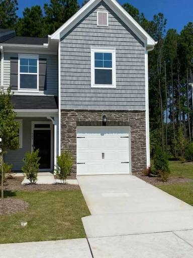 Main picture of 553 Hazy Hills Ln