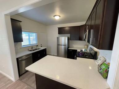 Main picture of 524 Lincoln Ave