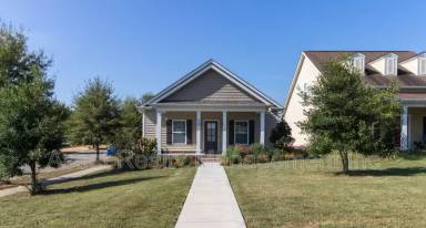 Main picture of 509 Broadberry Ave