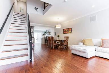 Main picture of 409 Watkins St