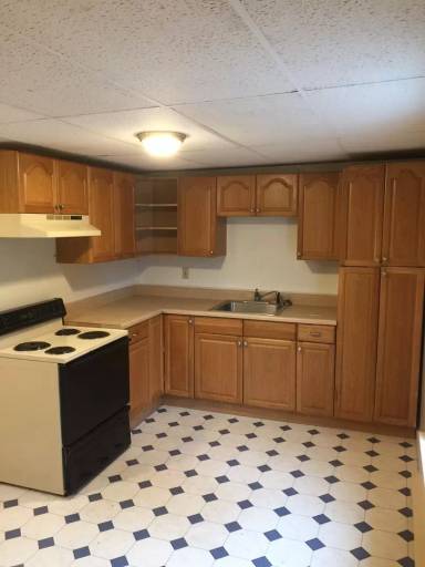 Main picture of 87 1/2 East St
