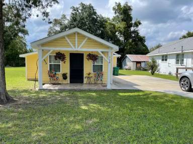 Main picture of 110 Collins Ave