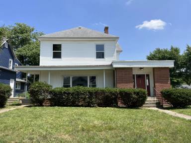 Main picture of 201 N Lincoln Ave